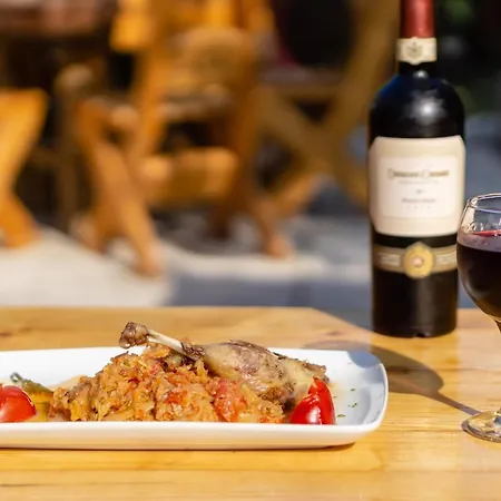 Hotell Ii Poienita 3*