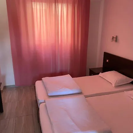 Hotel Ii Poienita 3*