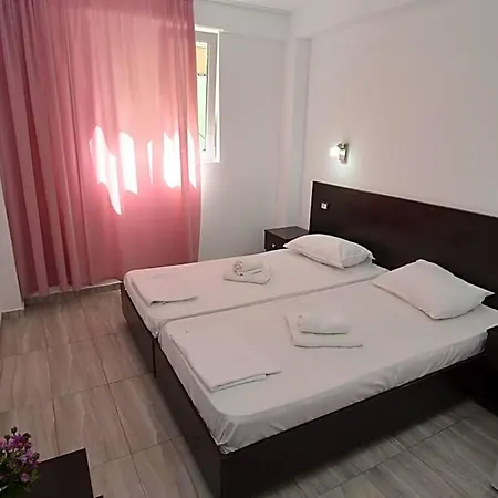 Ii Poienita Costineşti